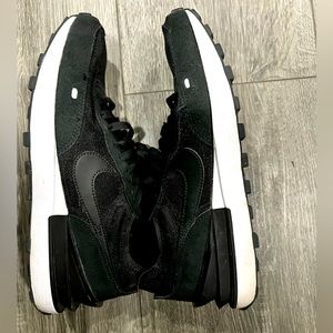 Black Nike Zoom Running Shoes